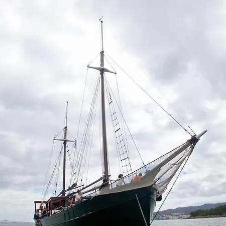 Hotel Pesqueria Del Tambre